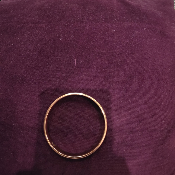 Elegant Gold Tone Bangle Bracelet - Picture 10 of 14